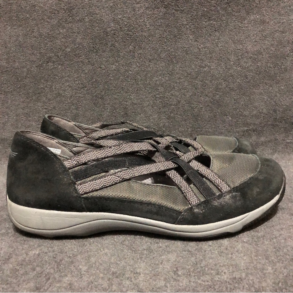 Dansko Hilde Black Suede Comfort Shoes Flats Cross Strap Size EU 40 US 9.5-10